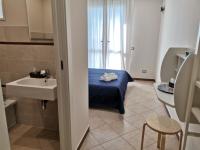 Double Room with Balcony and Sea View