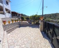Konstas Stone Island House in Meganisi - Chambres d’hôtes Myconos