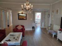 Acogedor piso de 3 habitaciones cerca del metro - B&B Getxo