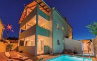 Apartment in Pakoštane with pool access, terrace, air conditioning, Wi-Fi, 3548-2 - B&B Pakoštane