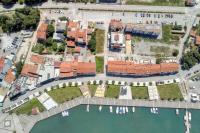 Penthouse Zola with private parking - B&B Medulin