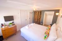 Dog and Whistle Pub - B&B