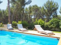 VILLA 6 PERSONNES /PISCINE/CAMPAGNE/TERRAIN DE PETANQUE/15 km BANDOL - Chambres d'hôtes Le Beausset