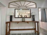 Anticuario en el Teatro Falla - B&B Cádiz