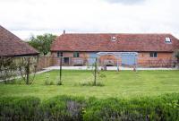 The Cowshed Port Lympne - B&B