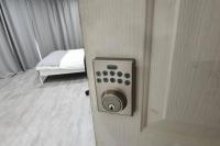 Dana-Spacious Private Room in Shared 2-Bedroom Apartment-1 - Ferienwohnung Canberra