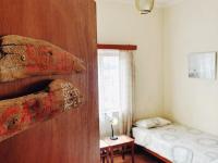 Camera Matrimoniale/Doppia con Letti Singoli con Bagno in Comune