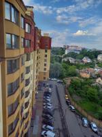 Однокімнатна квартира в центрі, на вулиці Набережна,10 з парковкою - B&B Lutsk