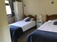 Standard Zweibettzimmer mit Gartenblick