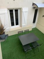 L’escapade : maison centre-ville avec cour - B&B