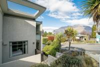 Lomond Retreat - Near CBD Executive Apartment - B&B Queenstown