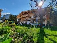 Landhaus Knaus - B&B Leutasch