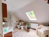 Chambre Triple avec Salle de Bains Commune