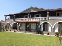 Babis Apartments & Studios Iremia - Chambres d’hôtes
