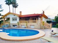 Villa Tres Palmeras en Alfaz del Pi , Albir, Benidorm - B&B l'Alfàs del Pi