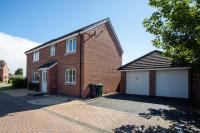 Hereford - Finch House - Modern 4 Bedroom House Located in South Hereford, Dog Friendly With Nearby Countryside, Pool Table, Sleeps up to 10 Guests - Hosted by RENTMYHOUSE - Chambres d'hôtes Hereford