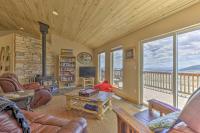 B&B Fairplay - Sun-Soaked Fairplay Retreat with Private Deck! - Bed and Breakfast Fairplay