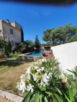 La cigale et la fourmi - B&B Nîmes