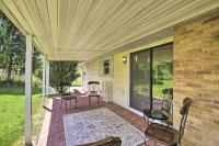 Bluefield Retreat w/ Pool Table: Near Parks! - Chambres d’hôtes Bluefield
