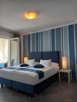 Deluxe Double Room with Balcony and Sea View