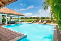 Los Lagos 19 - Sleeps 10 - Butler - Pool Hot Tub - B&B La Romana