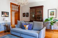 Alfama Terrace Apartment With Authentic XVIII Tiles And Historic Notes 3 Bedrooms & 2 Bathrooms AC - Chambres d'hôtes Lisbonne
