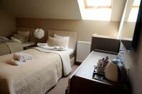 Zweibettzimmer mit Bad