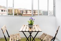 Home2Book Bright Center Santa Cruz, Wifi - B&B
