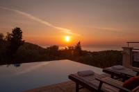 Villa Belvedere Rosa - B&B Tsoukaládhes