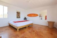 One-Bedroom Apartment with Sea View