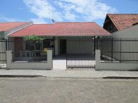 CASA EM PENHA SC PERTO DO BETO CARRERO E DA PRAIA - B&B