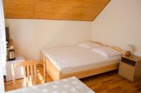 Tweepersoonskamer met Gedeelde Badkamer