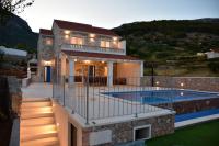 Villa Katarina - infinity pool with amazing view - B&B Bol