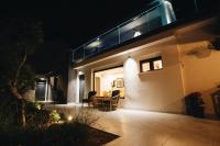 Villa Magna - seaside villa with pool and sauna - Ferienwohnung Trogir