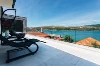 Villa Magna - seaside villa with pool and sauna - B&B Traù