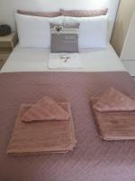 Xristinas Rooms - B&B Léntas