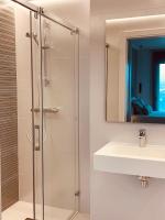 Superior One-Bedroom Apartment with Balcony
