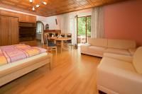 Apartamento de 2 dormitorios con balcón