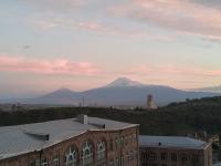 Panorama hotel on Baghramyan avenue - B&B Jerevan