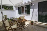 Yannis Nest - Bed and Breakfast Lákka