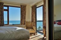 The Cottage - Sea Views, Direct Access to Beach, Pet Friendly - Chambres d'hôtes Stepaside