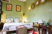 Doppel-/Zweibettzimmer mit Bad