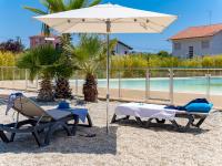 Michelangelo with swimming pool and terrace - B&B Borghetto Santo Spirito