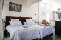 Panda's Guest Cottages - B&B Kaapsehoop