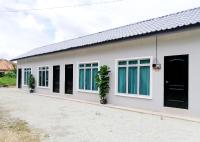 CASA ADELIA STUDIO CHUKAI KEMAMAN - B&B