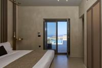 Suite Crown Grand con Piscina Privata e Vasca Idromassaggio all'Aperto - su 2 Livelli