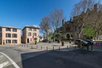 Les Gîtes de Laure - O Lit Divin, Instant de volupté, BALNEO SAUNA, Climatisation, 160m de la Cité Médiévale - Chambres d'hôtes Carcassonne