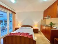 Dreibettzimmer mit Balkon