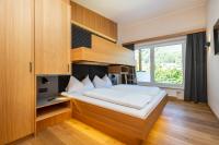 Apartment 3, 4 or 5