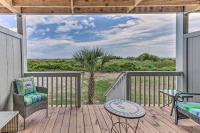 B&B Oceanmarsh Subdivision - Beachfront Oasis Condo with Deck and Pool Access - Bed and Breakfast Oceanmarsh Subdivision